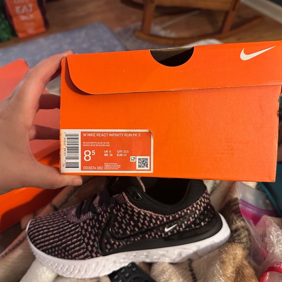 Women’s Nike Infinity Run FK 3 - Picture 2 of 5